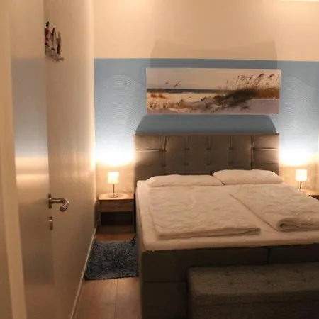 Fewo Möwe Lütow Usedom Achterwasser blaues Haus Apartamento *